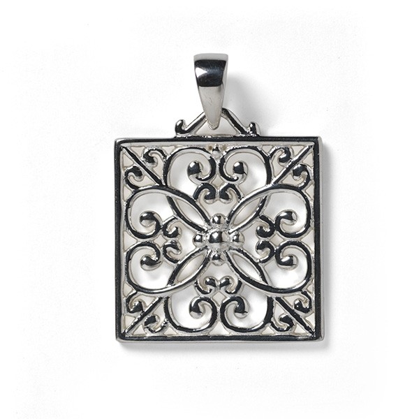 Southern Gates Adaline Pendant (P993)