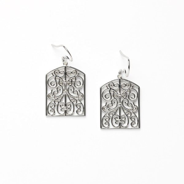 Southern Gates Terrace Filigree Earring (E561)